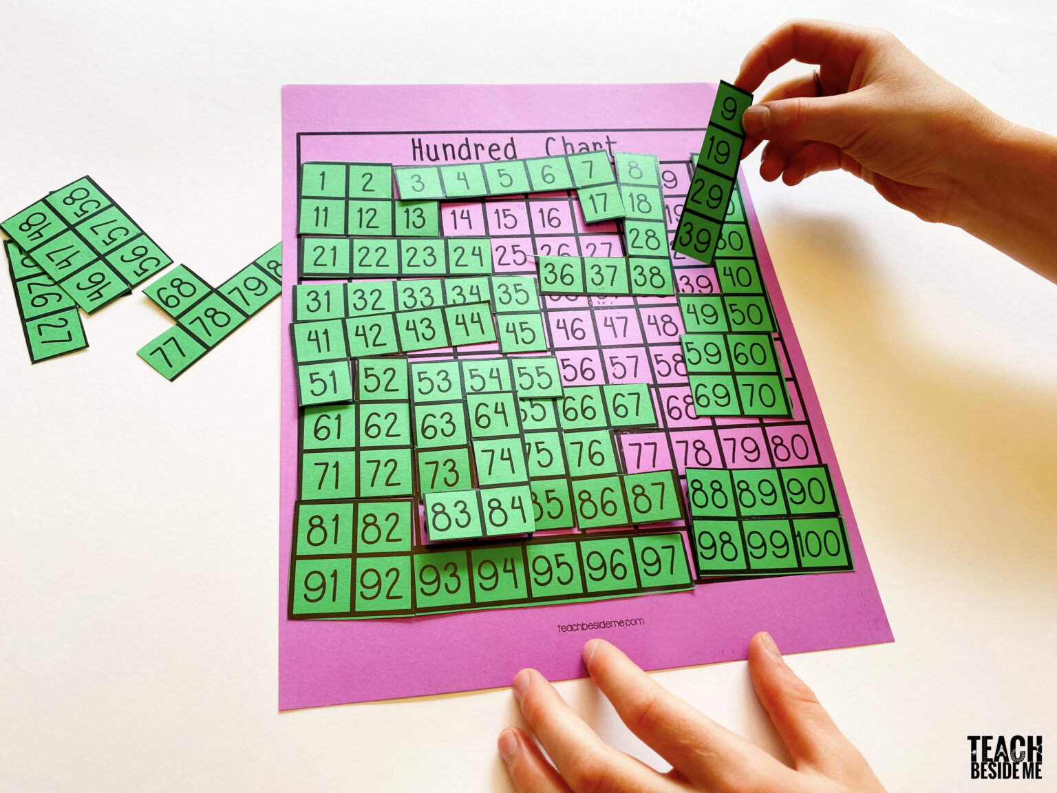 Hundreds, un juego estilo puzzle matemáticamente adictivo