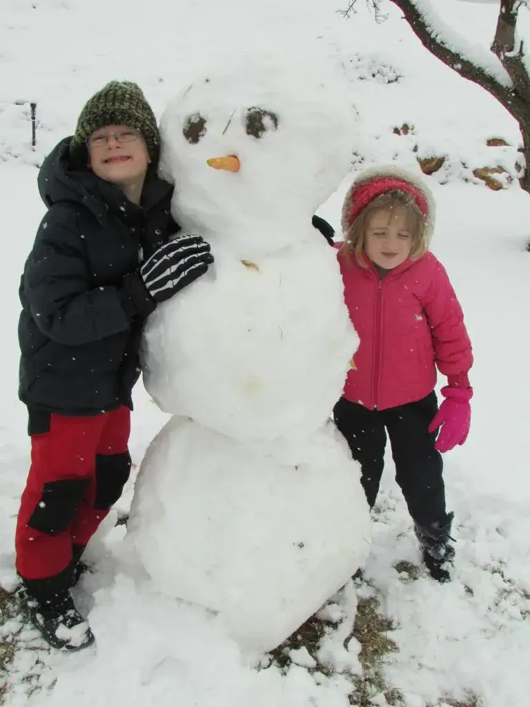 winter nature study build snowman