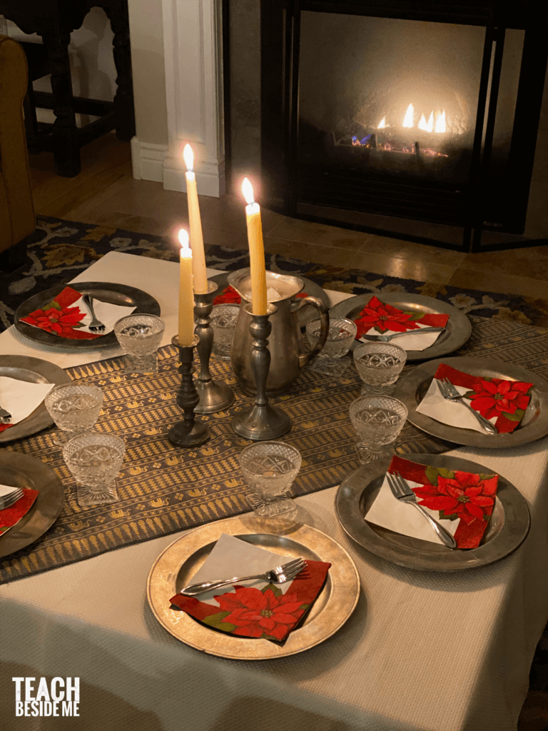 christmas eve dinner table setting