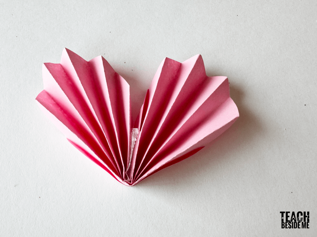 making accordion paper heart