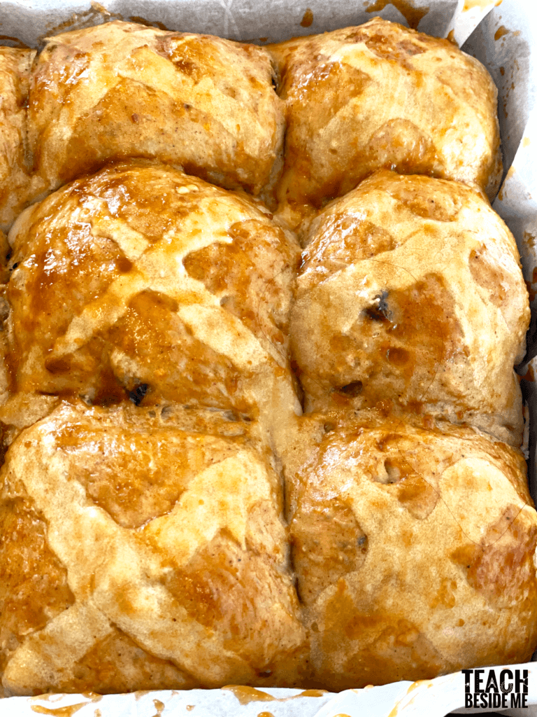 how to make hot cross buns