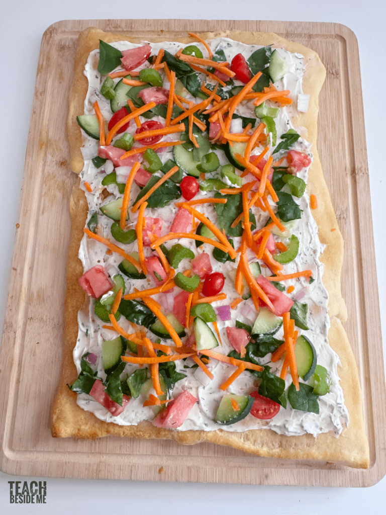 veggie pizza appetizer - plant cell model